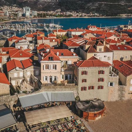 R Club Apartments Old Town Budva Eksteriør billede