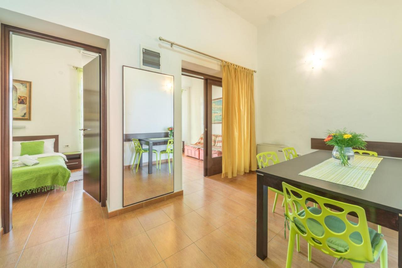 R Club Apartments Old Town Budva Eksteriør billede