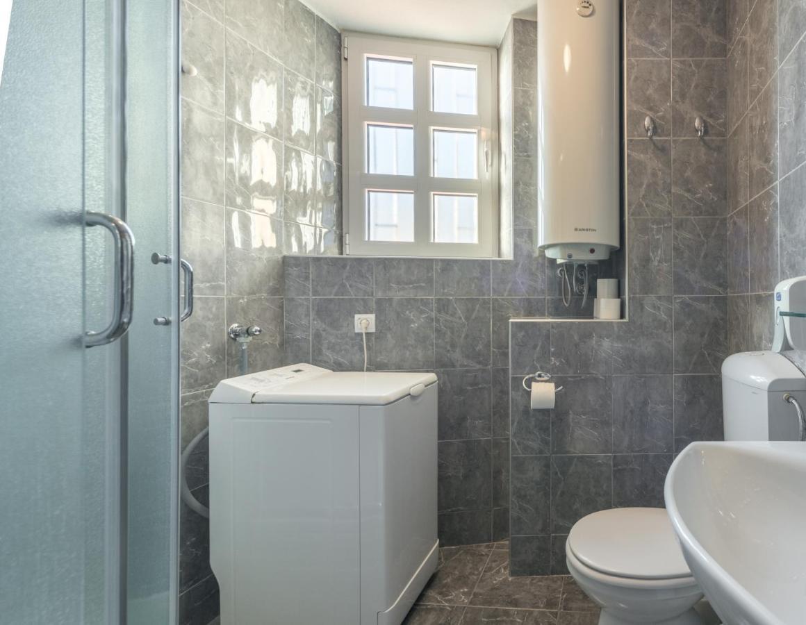 R Club Apartments Old Town Budva Eksteriør billede
