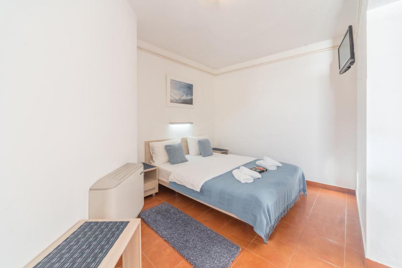 R Club Apartments Old Town Budva Eksteriør billede